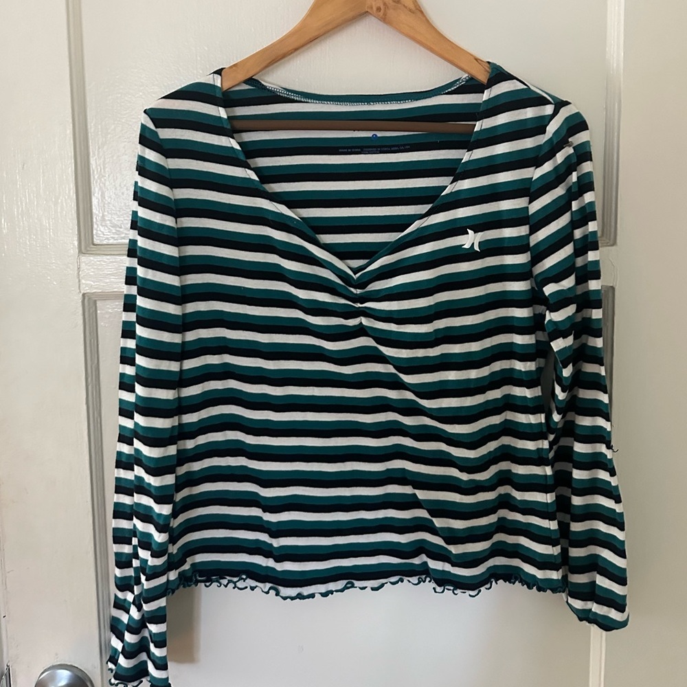 ✨3/$10✨ 90s Y2K Striped Top